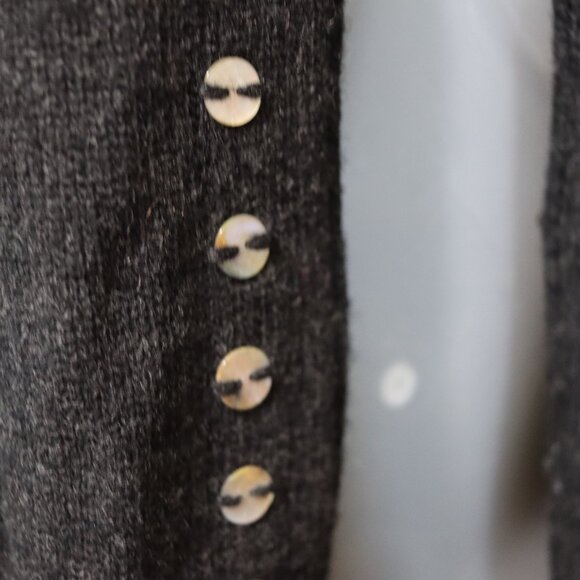 Susan Martin Dark Gray Black Mother of Pearl Button Swing Cardigan Medium - Picture 8 of 16